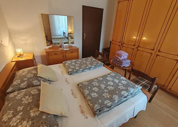 Apartamento Dora Draga Bašćanska